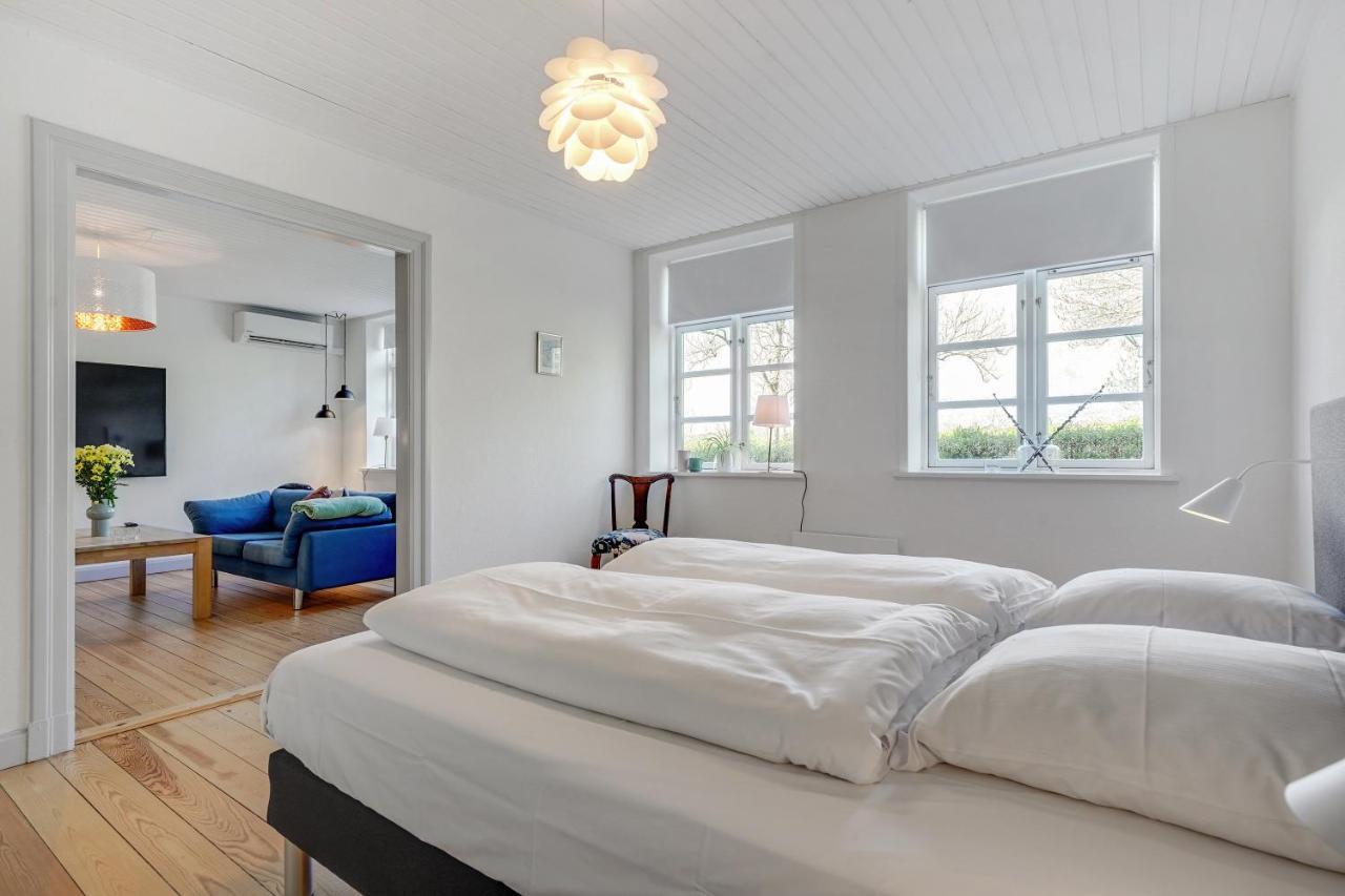 Hotel Apartment With A Lake View - 2 Room Apartment Kruså エクステリア 写真